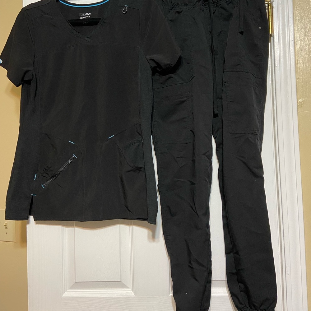 Black Scrub Star Set